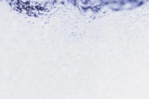 Minimalistic water background with bubbles. Foto stock
