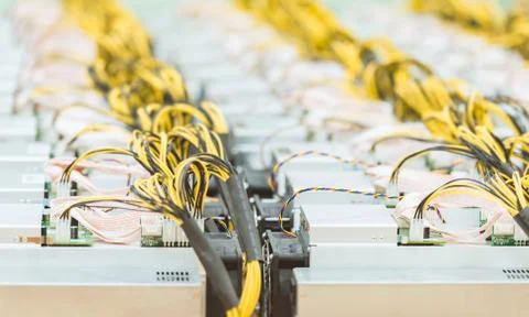 Mining ASIC rig to mine for digital cryptocurrency Foto stock