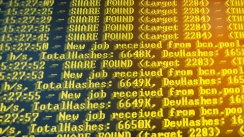 Mining Cryptocurrency process program on display PC. Using Software. Share Fo 库存照片