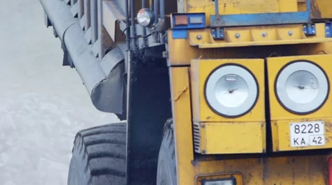 Mining dump truck 040 Stock Footage