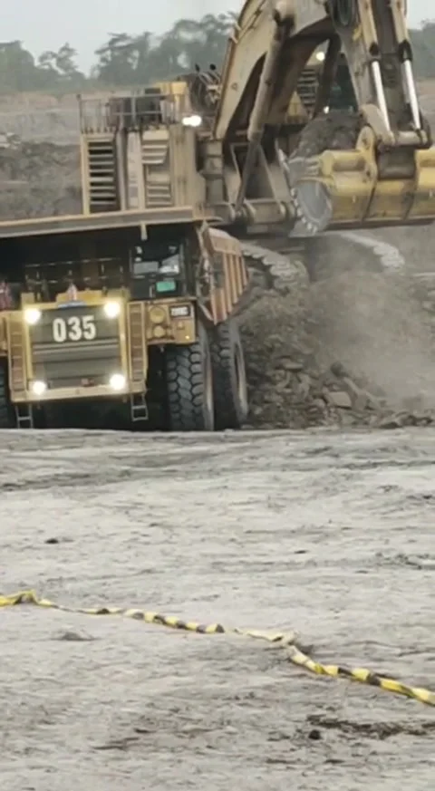 Mining 動画素材 236447389