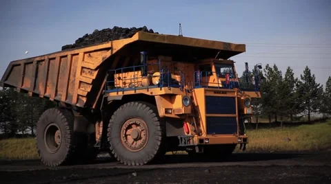 Mining truck Stock-Footage 47073000