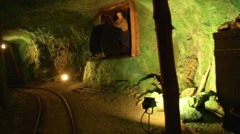 Mining tunnel 05 Video stock 32099411