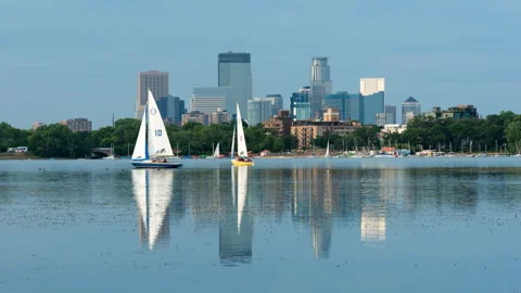Minneapolis, Minnesota - Lake Bde Maka Ska Day-to-Night Timelapse - 5K Stock Footage 200657053