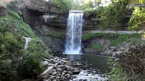Minnehaha Falls Video stock 32481684