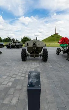 Minsk, Belarus. Frontal view of a Soviet M-30 howitzer at the Kurgan Slavy .. Stock Photos