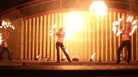 Minsk, Belarus - september 29: fire show Stockbeeldmateriaal 44356102