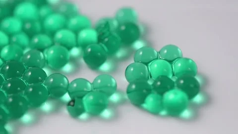Mint capsules on a white table. Selective focus. Close-up. Vídeos de archivo 133884112