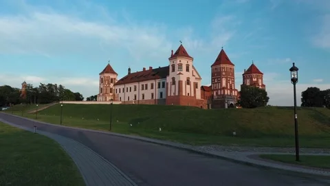 Mir Castle at sunset. Ancient Medieval Mir Castle in Belarus. Stock Footage 189178123