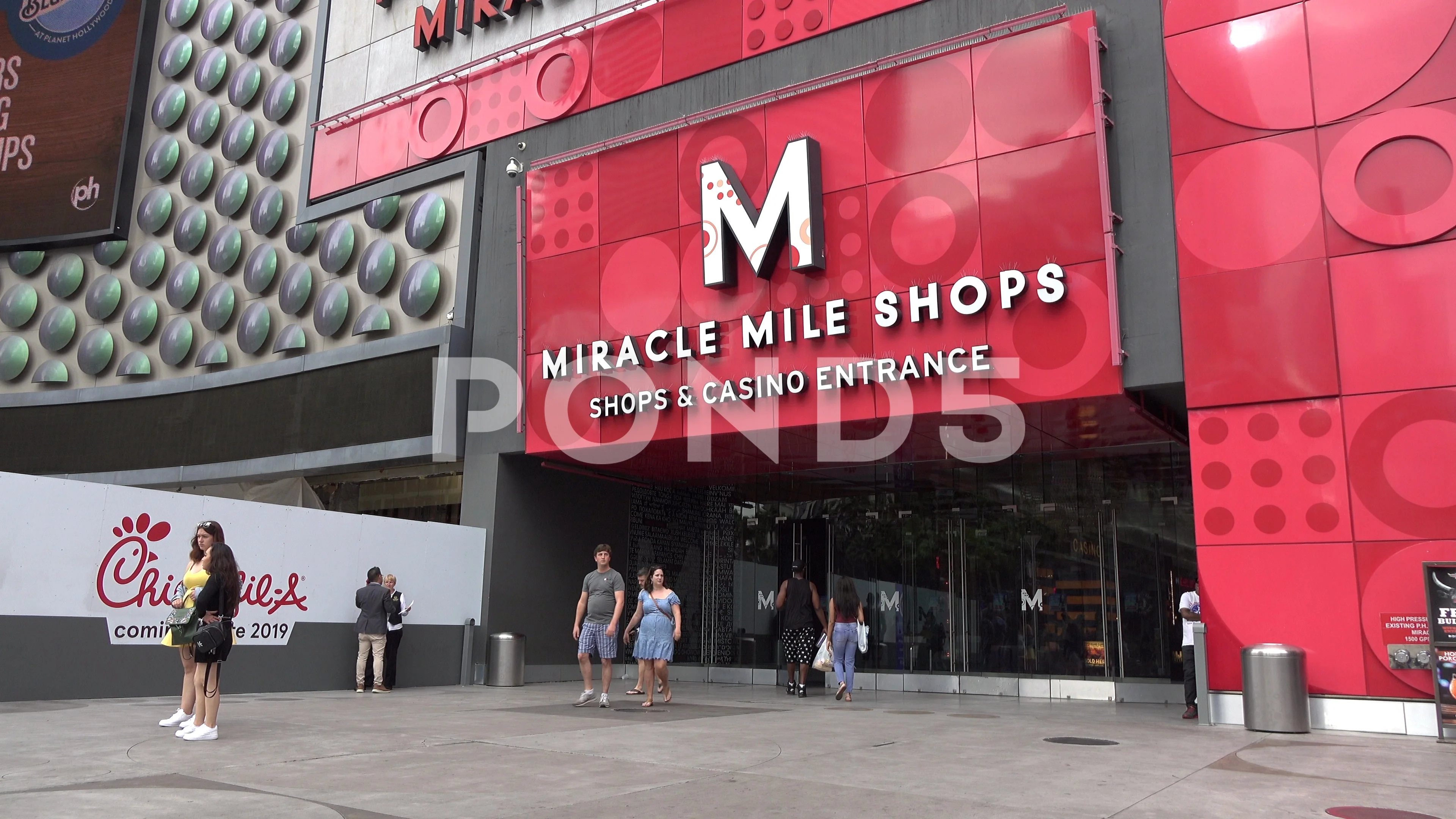 Even without a casino, the Miracle Mile Shops stay busy on the