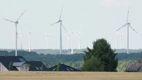 Mirage Effect on Wind Turbines Stockbeeldmateriaal 346208287