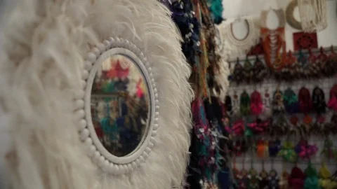 Mirror in Esoteric Store with Dreamcatchers Vídeos de archivo 88220957