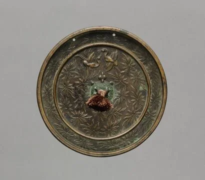 Mirror with Pair of Cranes in Chrysanthemum Pattern, 1392-1573. Japan, Muro.. 스톡 사진