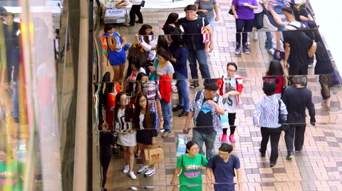 MIRRORED REFLECTION LOOKING DOWN PEDESTRIANS Stock-Footage 66991733