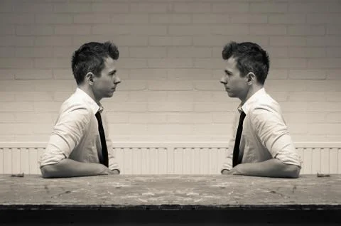 Mirroring in communication Stock-Fotos