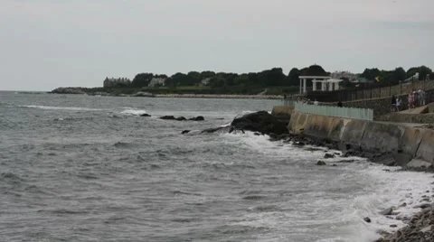 MISC WavesOnRocks1 動画素材 7733800