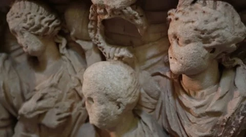 Missing Faces on the Side of a Tomb 스톡 동영상 62781111