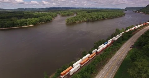 Mississippi River  with train Stock Footage 78980261