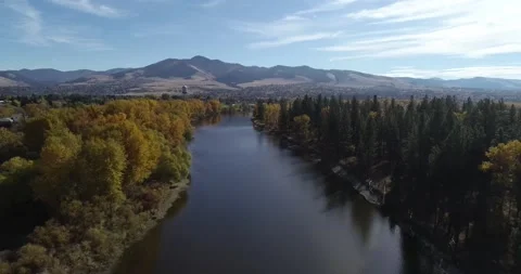 Missoula clark fork 2 動画素材 172678634