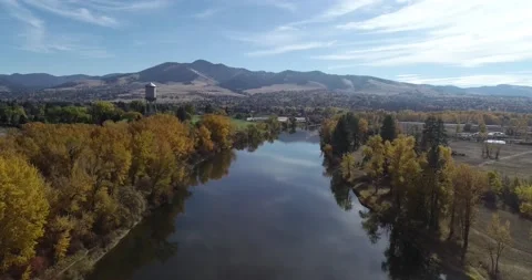Missoula clark fork 4 動画素材 172678624