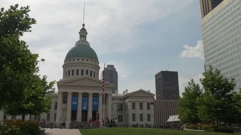 Missouri Capitol Tracking Shot on Beautiful Day Stock Footage