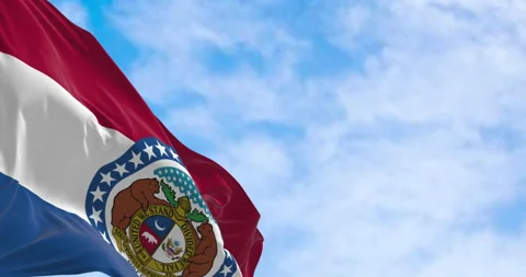 Missouri state flag waving on a clear day Stock-Footage 327376708