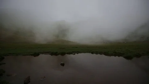 Mist over the lake Video stock 85391787