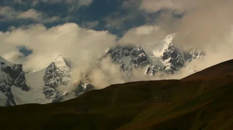 Mist over  the mountains Stock Footage 41465358