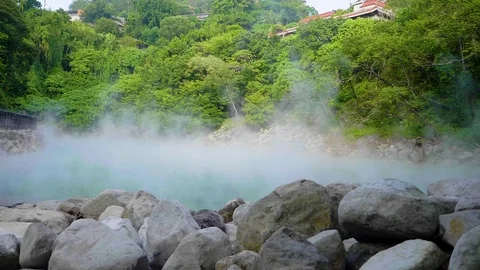 Mist rises from a natural hot spring 库存影片 81260685