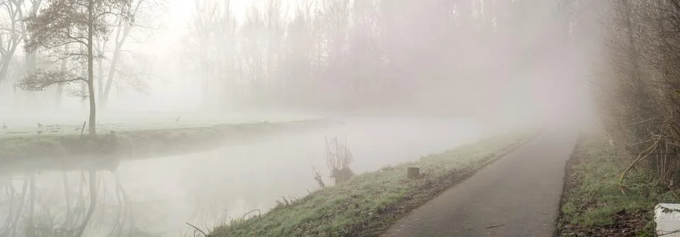 Mist on the river Foto stock