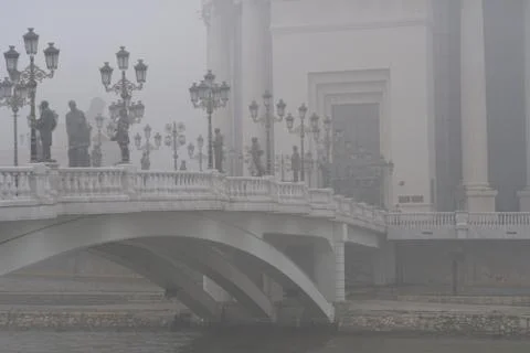 Misty cityscape Fotos de archivo