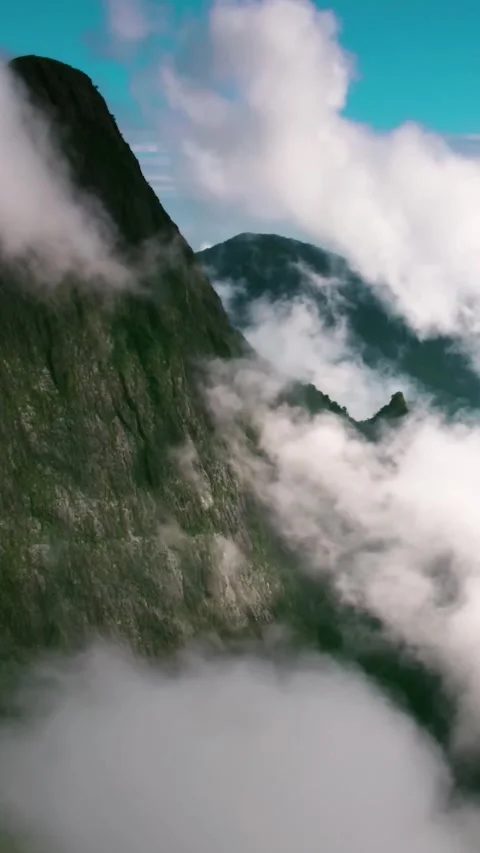 Misty mountain (Clouds) Stock Footage 288797158