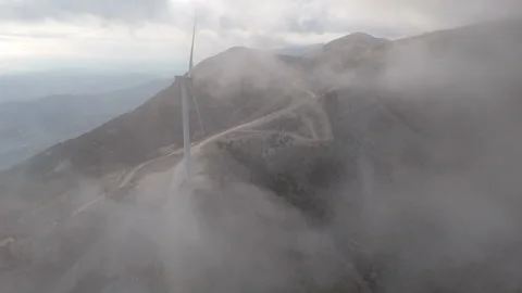 Misty mountain wind farm. Stock Footage 320247078