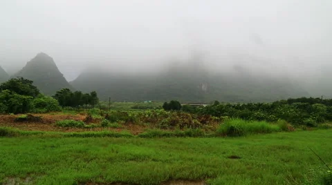 Misty mountain,yangshuo Vídeos de archivo 42077190