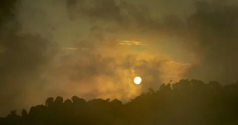 Misty sunset time lapse 4k Stock-Footage 34912336