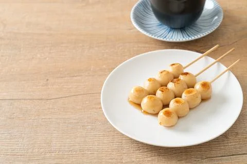 Mitarashi dango. Dumpling in a sweet soy sauce Stock-Fotos