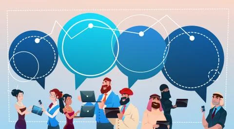 Mix Race People Group Using Gadgets Chat Bubbles Social Network Communication Illustrazione stock