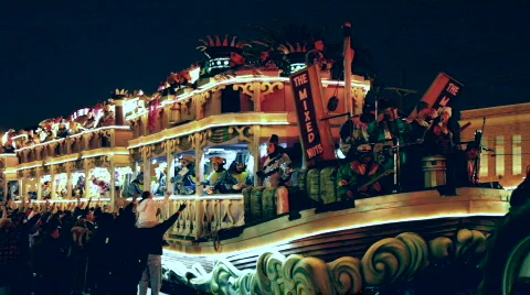 The Mixed Nuts float in Endymion parade Stock Footage 655069