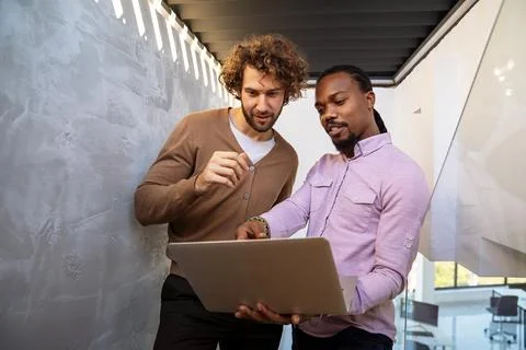 Mixed team of software engineers brainstorming ideas. Diverse app developer.. Stockfoto's