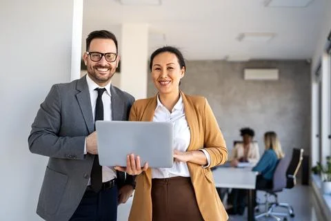Mixed team of software engineers brainstorming ideas. Diverse app developer.. Stockfoto's