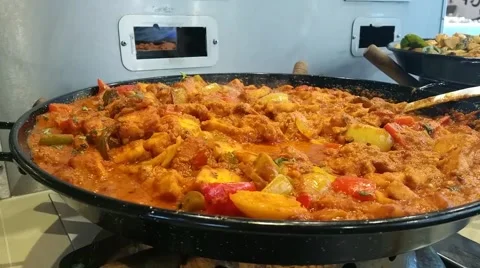 Mixed vegetable curry with chicken Video stock 52431858