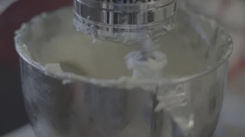 Mixer Being Used to Make Whipped Cream Видео 85070001