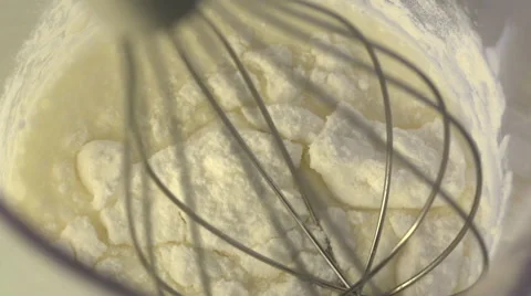 Mixer whisk flour Stock-Footage 54143089