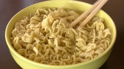 Mixes noodles 스톡 동영상 32723153