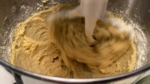 Mixing batter in a stand mixer Stock Footage 145801376