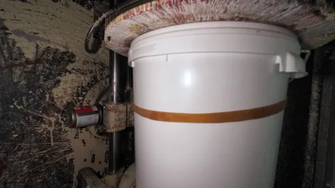 Mixing a Bucket of Facade Plaster in a Dual-Axis Mixer, Interior View Видео 343564799