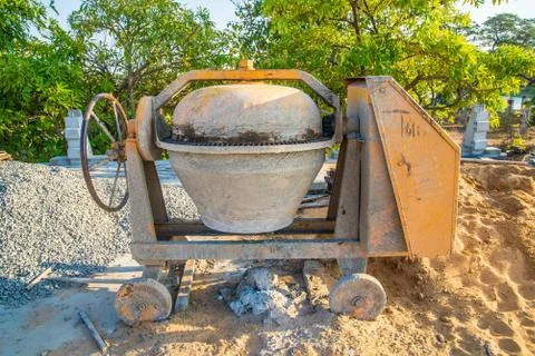 Mixing the cement Foto stock