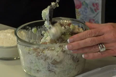 Mixing Chicken Salad 動画素材 10686349