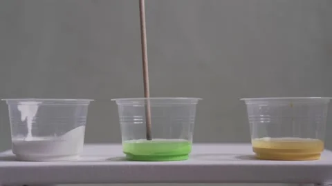 Mixing Green Paint Stock-Footage 139265621