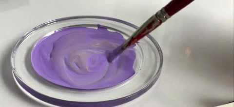 Mixing lilac colors Stock Footage 177959304